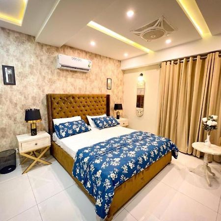 Eiffel Luxury Apartments Λαχόρη Εξωτερικό φωτογραφία