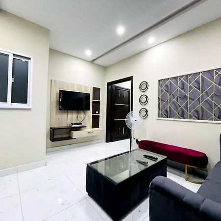 Eiffel Luxury Apartments Λαχόρη Εξωτερικό φωτογραφία