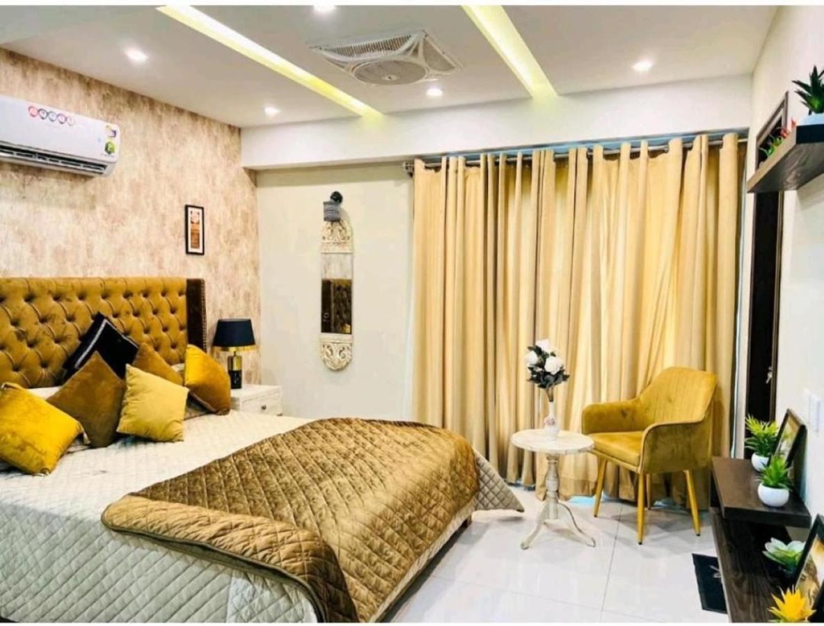 Eiffel Luxury Apartments Λαχόρη Εξωτερικό φωτογραφία