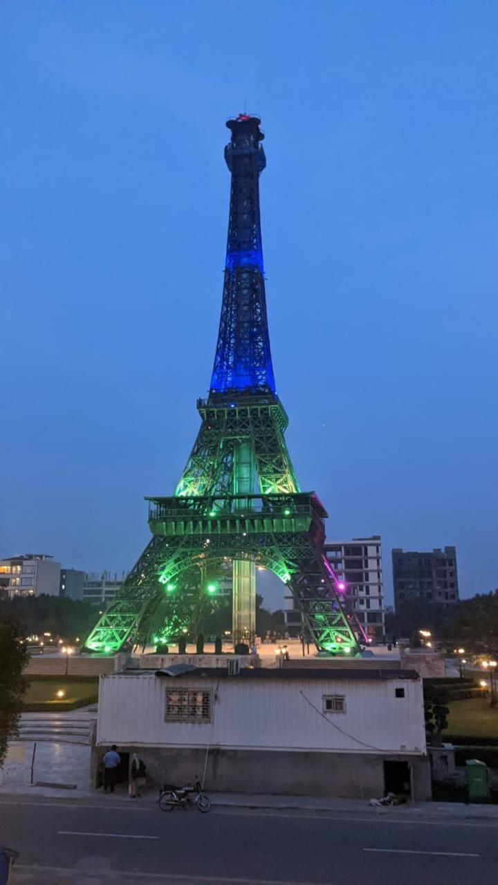 Eiffel Luxury Apartments Λαχόρη Εξωτερικό φωτογραφία